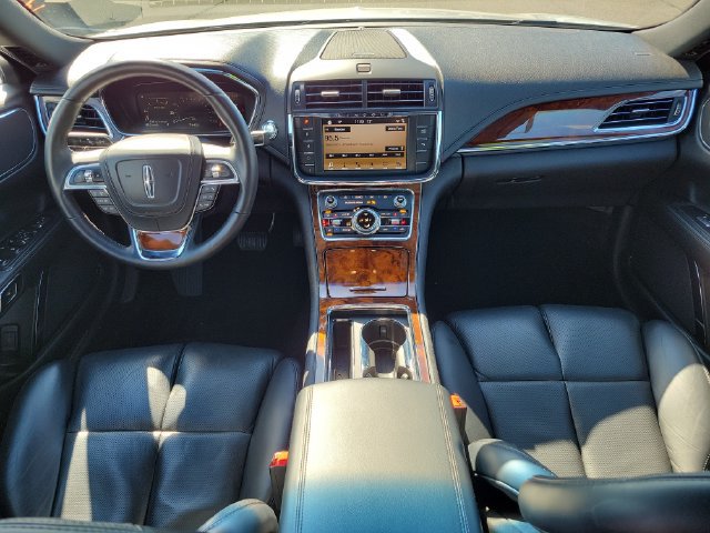 Used 2018 Lincoln Continental Select w/ Continental Climate Package AWD/4WD image 26