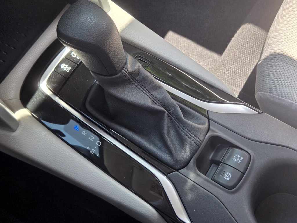 Used 2024 Toyota Corolla Cross L FWD image 28