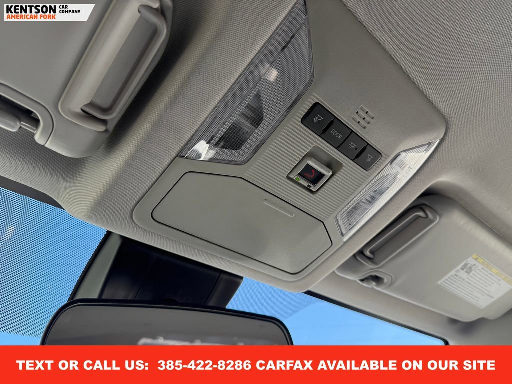 Used 2025 Toyota RAV4 XLE image 27