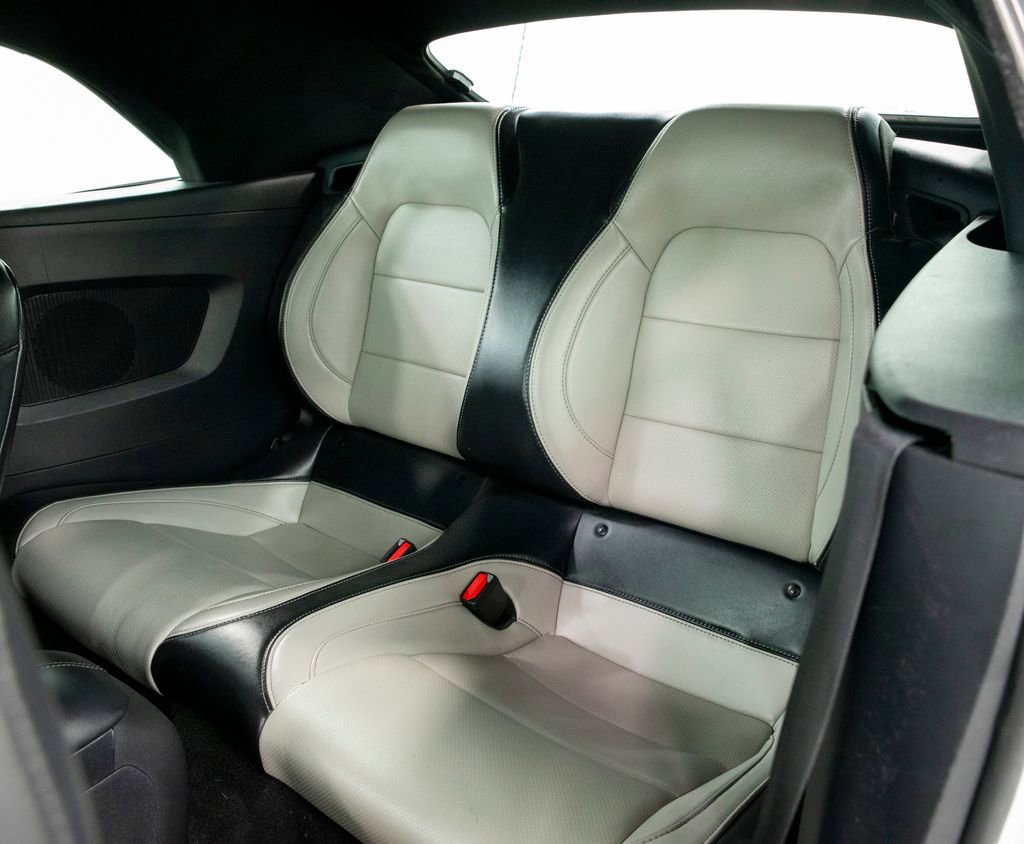 Used 2024 Ford Mustang Premium image 9