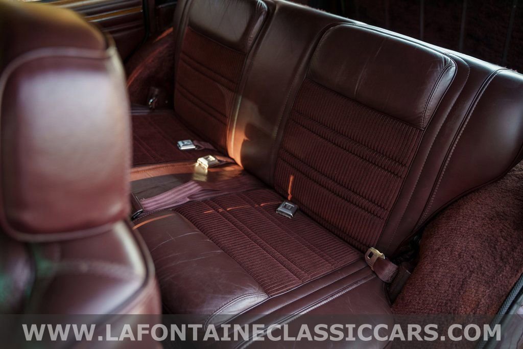 Used 1991 Jeep Grand Wagoneer image 90