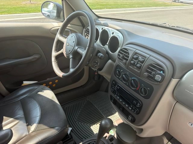 Used 2002 Chrysler PT Cruiser Limited FWD image 15