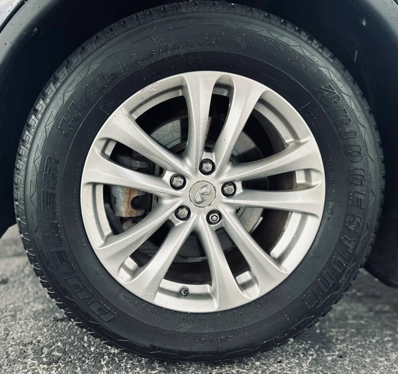 Used 2009 INFINITI FX35 AWD w/ Technology Pkg image 25