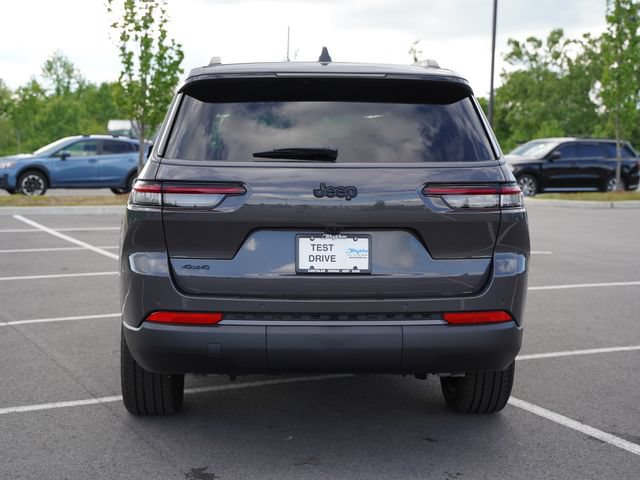 New 2026 Jeep Grand Cherokee L Limited w/ Limited Altitude Package AWD/4WD image 6