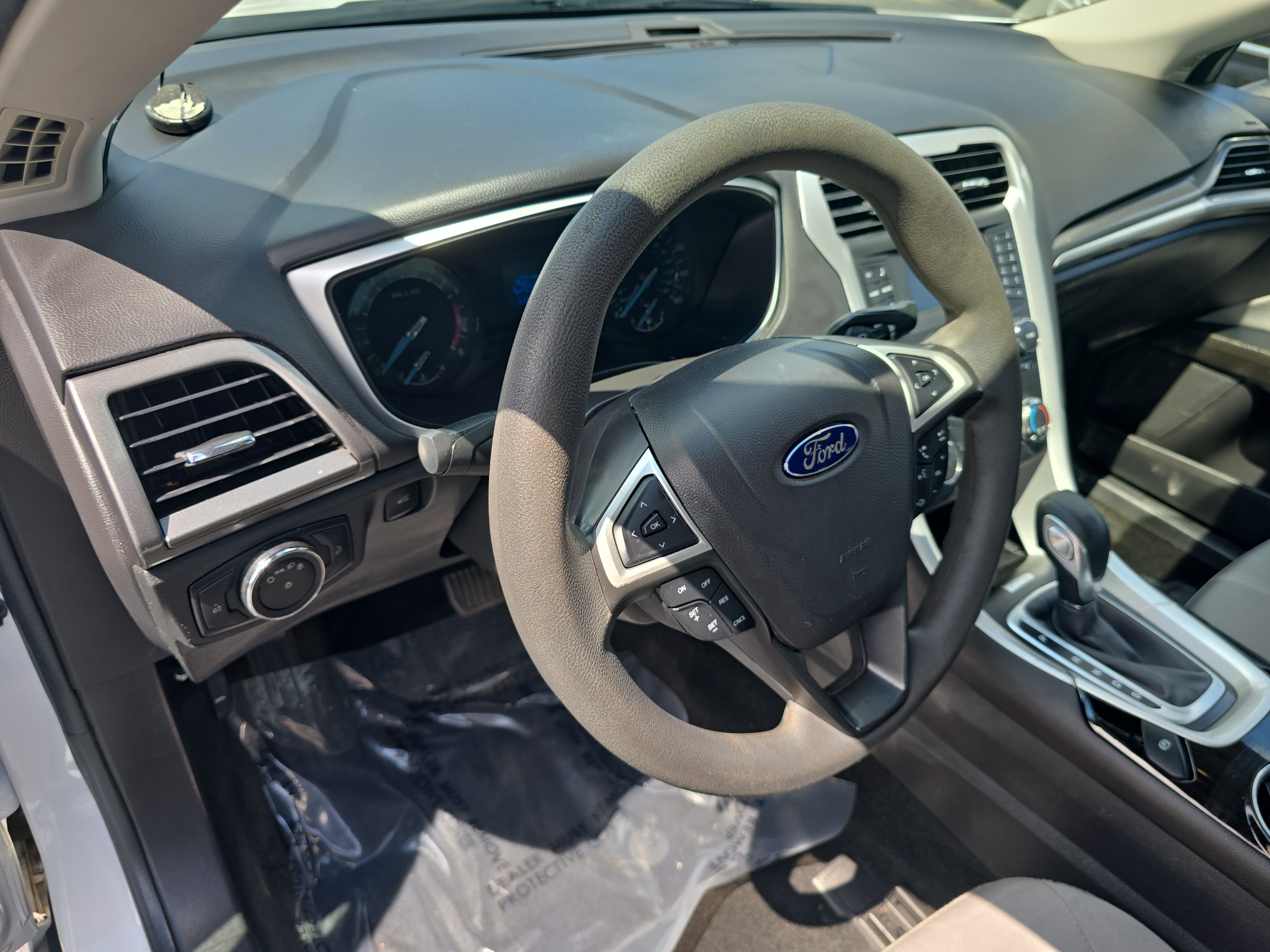 Used 2016 Ford Fusion S FWD image 13