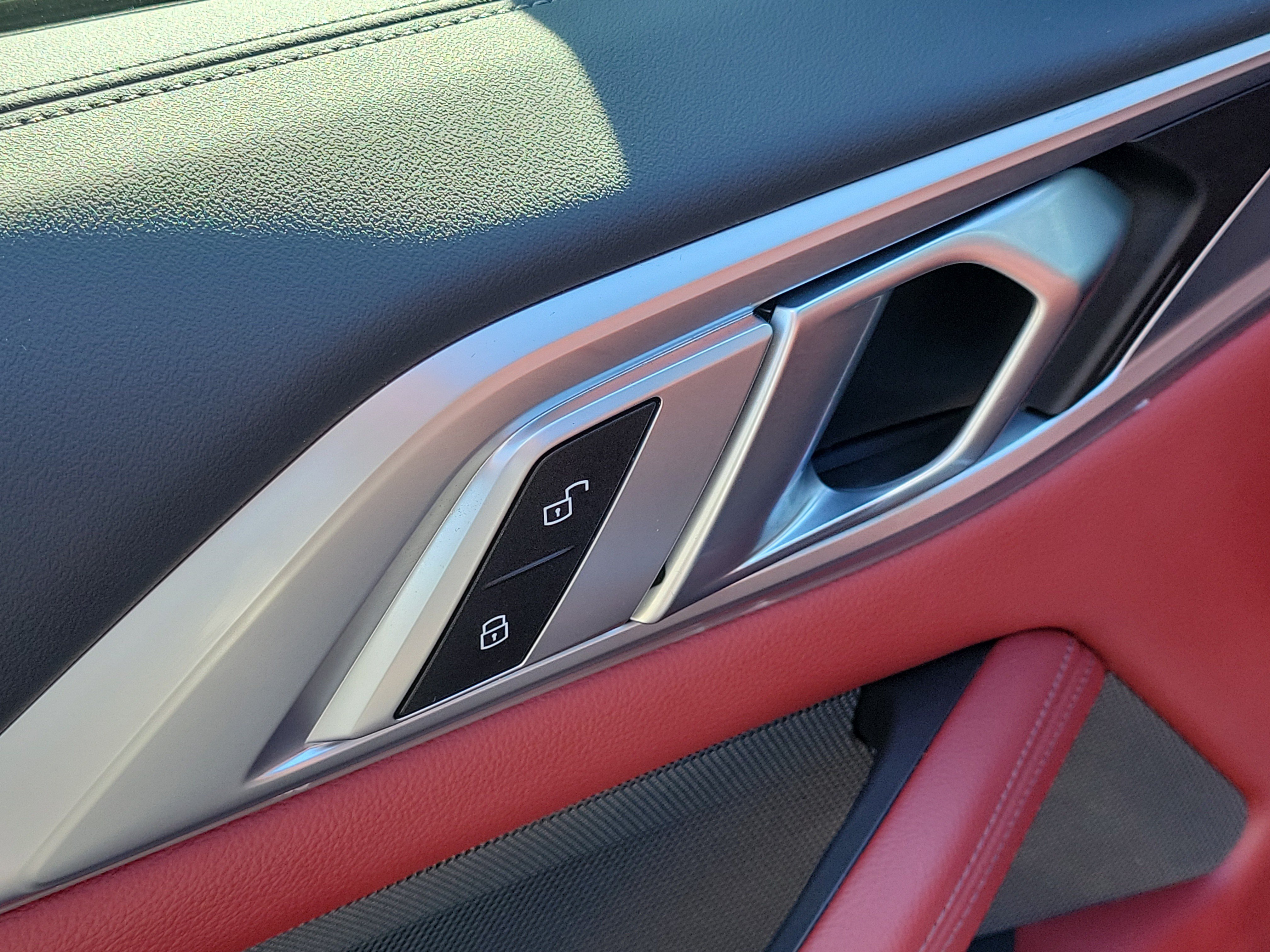 Used 2026 BMW M440i Convertible RWD image 16