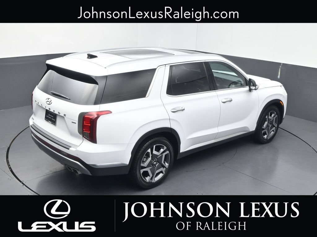 Used 2024 Hyundai Palisade Limited AWD/4WD image 27