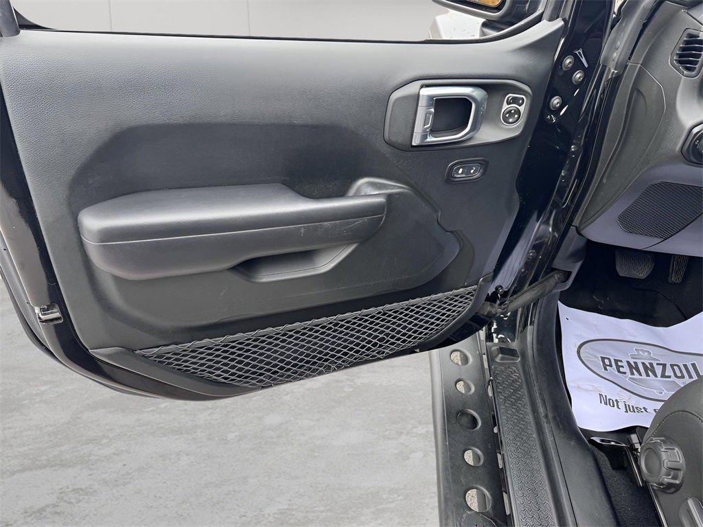 Used 2018 Jeep Wrangler Unlimited Sport S image 19