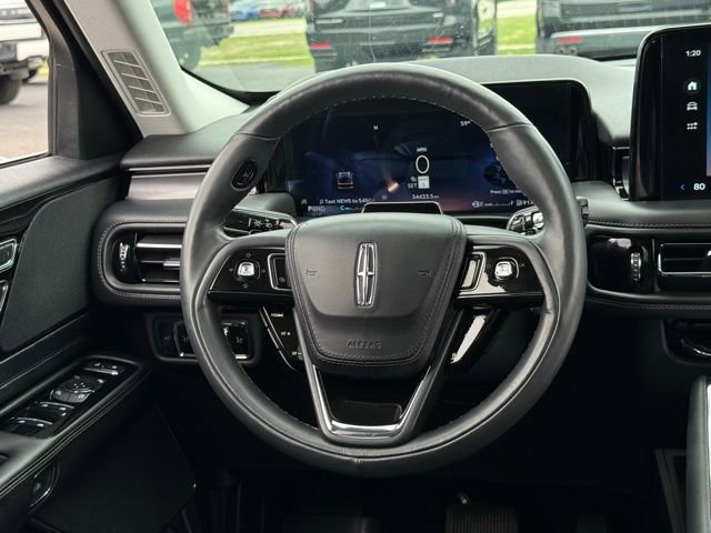 Used 2025 Lincoln Aviator AWD image 22