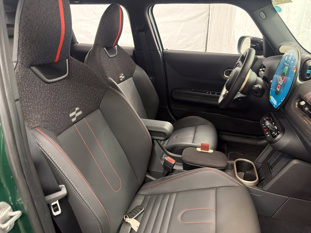 Used 2025 MINI Cooper S FWD image 24