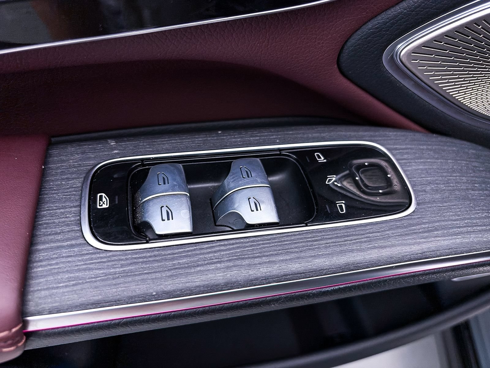 Used 2023 Mercedes-Benz EQS 580 4MATIC Sedan image 19