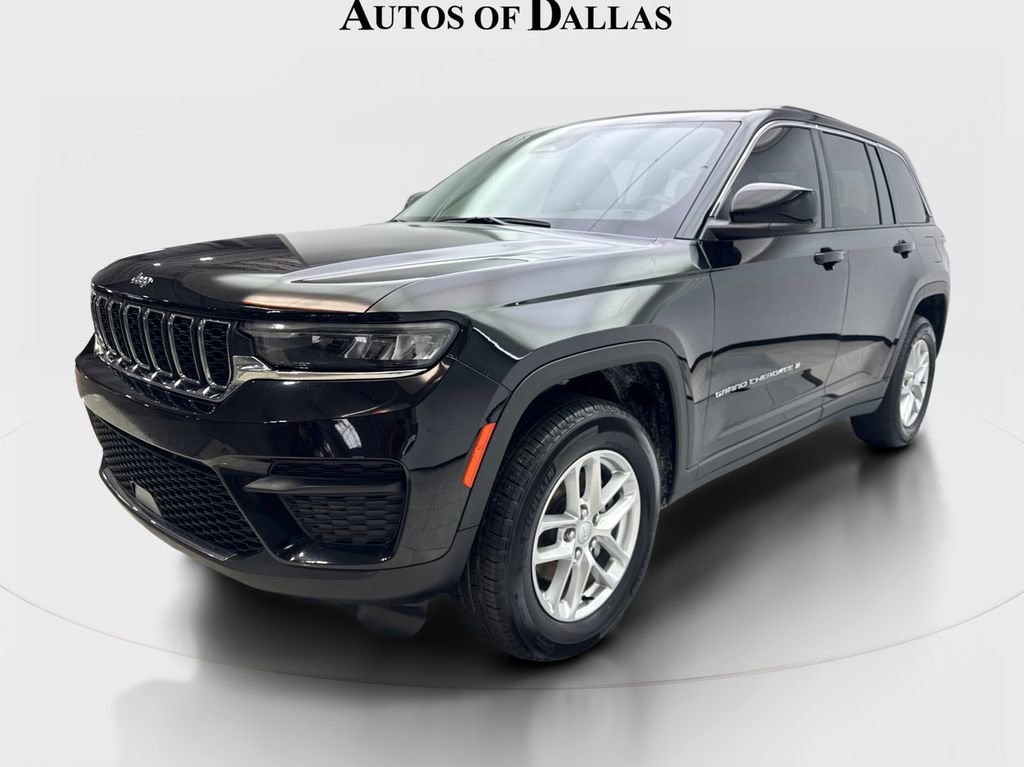Used 2024 Jeep Grand Cherokee Laredo X w/ Trailer Tow Package AWD/4WD image 2