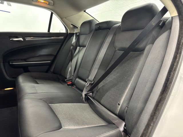 Used 2023 Chrysler 300 Touring w/ Sport Appearance Package RWD image 9