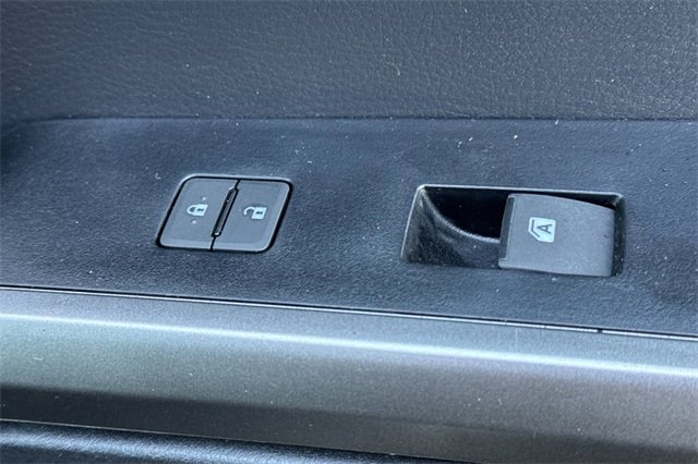 Used 2022 Toyota Tacoma Limited image 22