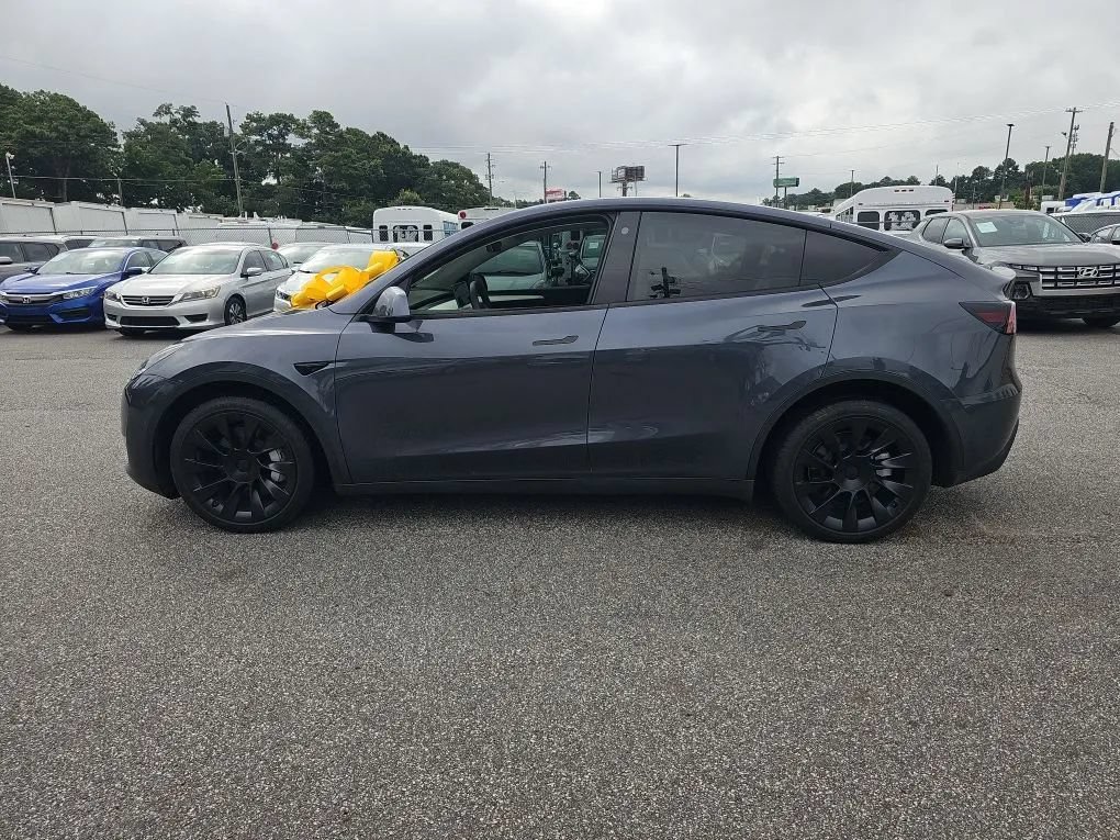 Used 2022 Tesla Model Y Long Range AWD/4WD image 4