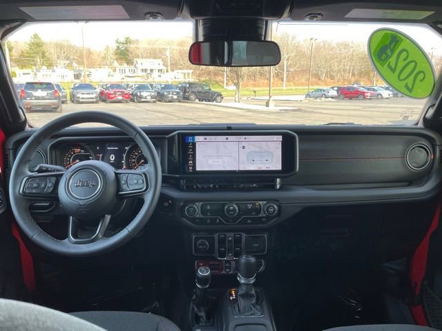 Used 2025 Jeep Wrangler Unlimited Rubicon image 13