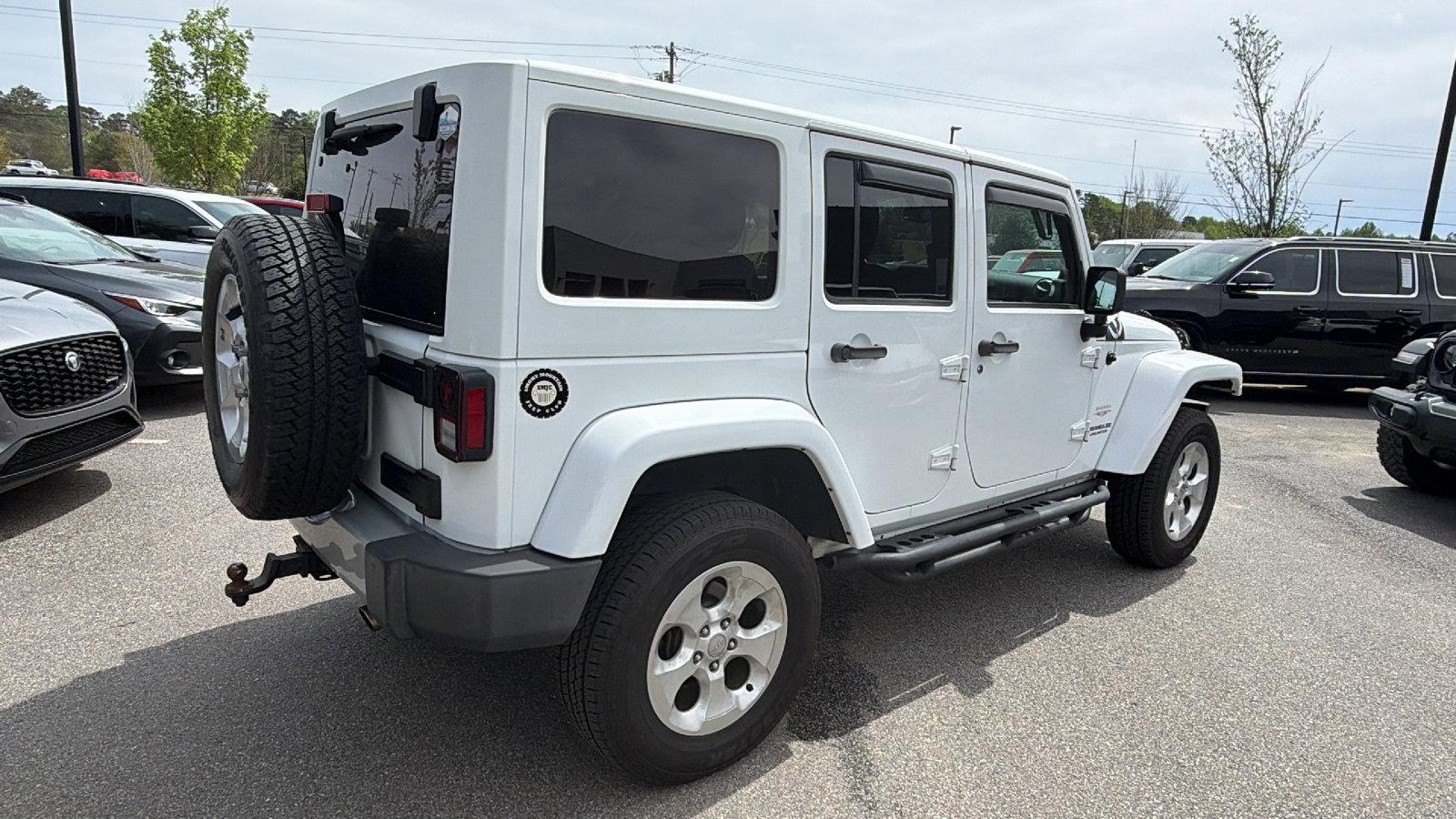 Used 2012 Jeep Wrangler Unlimited Sahara w/ Dual Top Group image 8