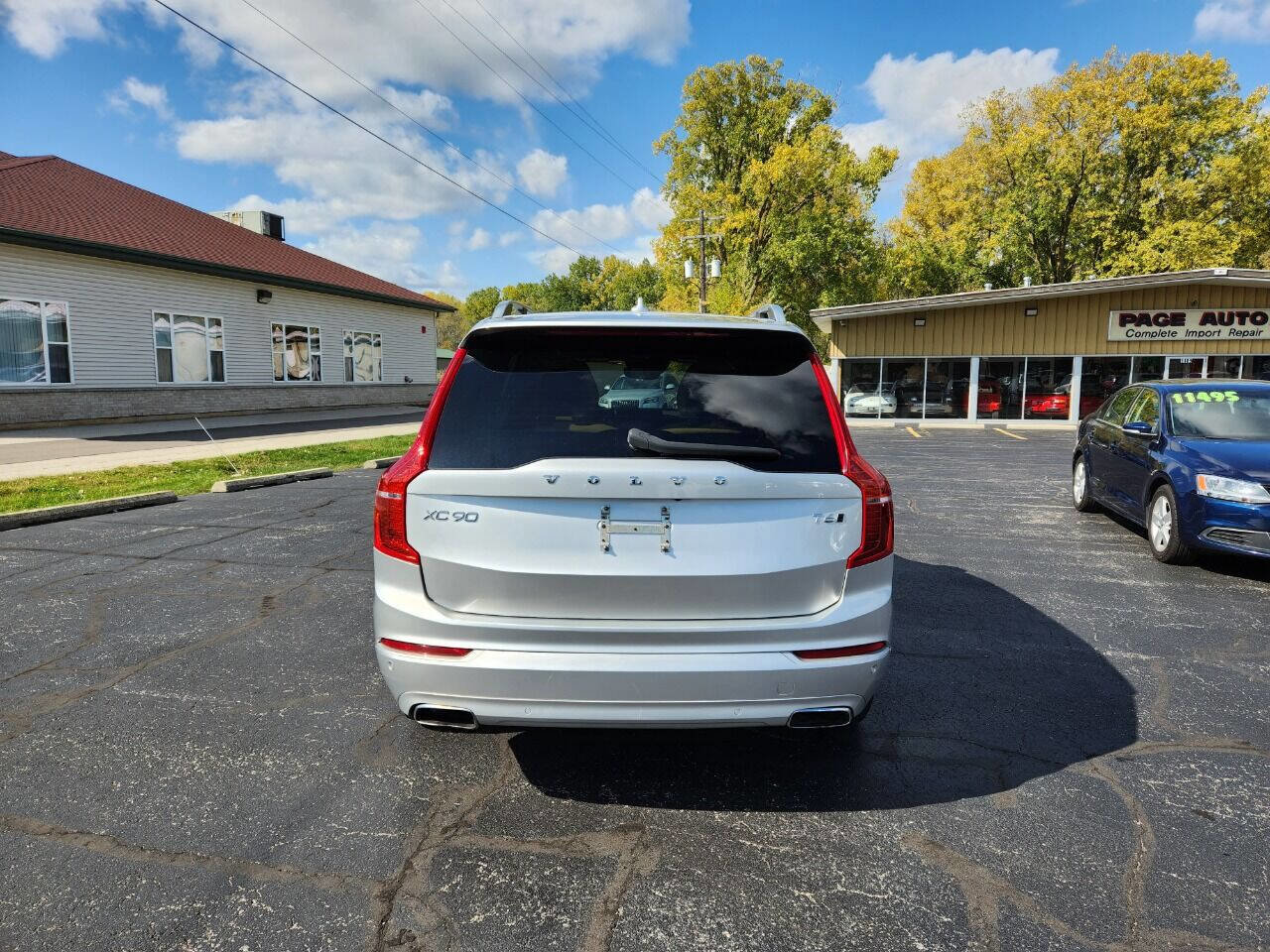 Used 2019 Volvo XC90 T6 Momentum w/ Advanced Package image 5