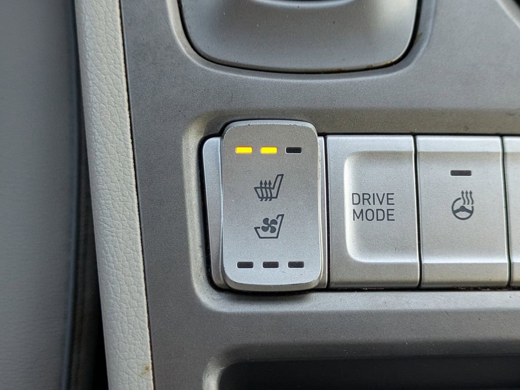 Used 2021 Hyundai Kona Ultimate image 54