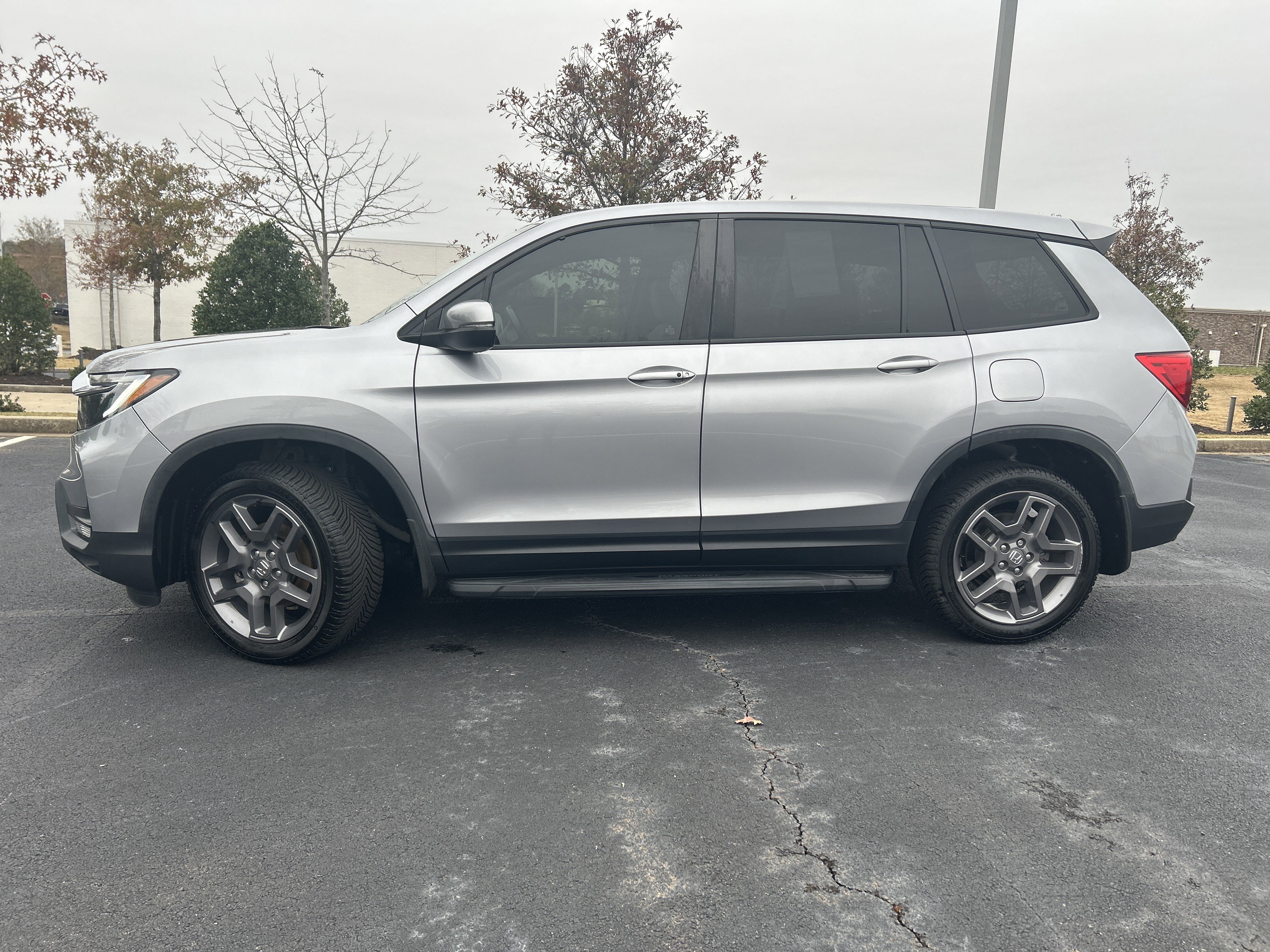 Certified 2023 Honda Passport EX-L image 6