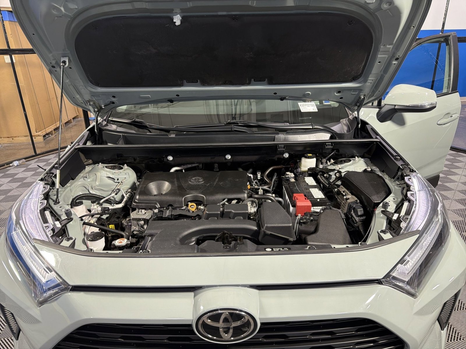Used 2022 Toyota RAV4 XLE AWD/4WD image 31