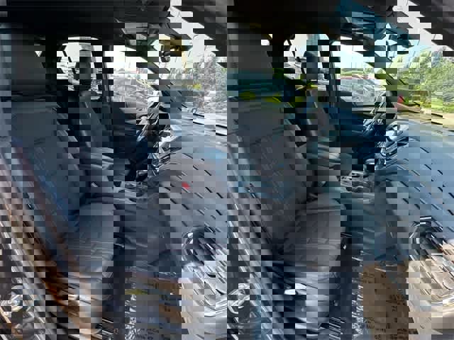 Used 2022 Chevrolet Equinox RS w/ Infotainment Package image 22