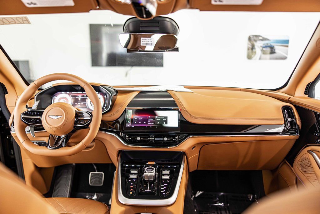 New 2026 Aston Martin DBX 707 AWD/4WD image 36