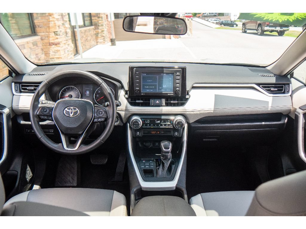 Used 2021 Toyota RAV4 XLE Premium AWD/4WD image 13
