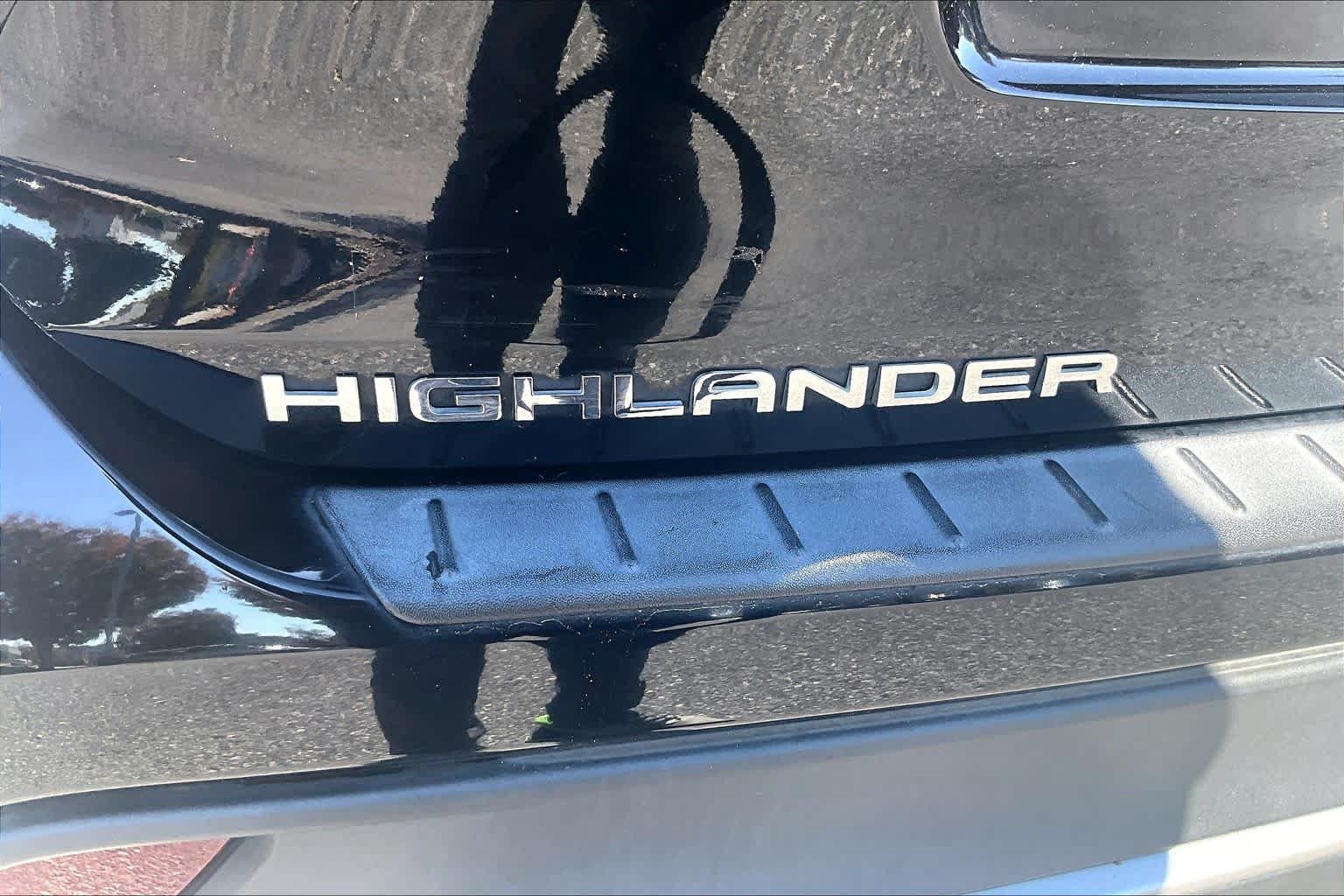 Used 2024 Toyota Highlander XSE FWD image 31