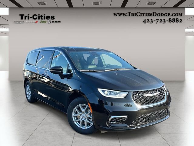 New 2026 Chrysler Pacifica Select image 1