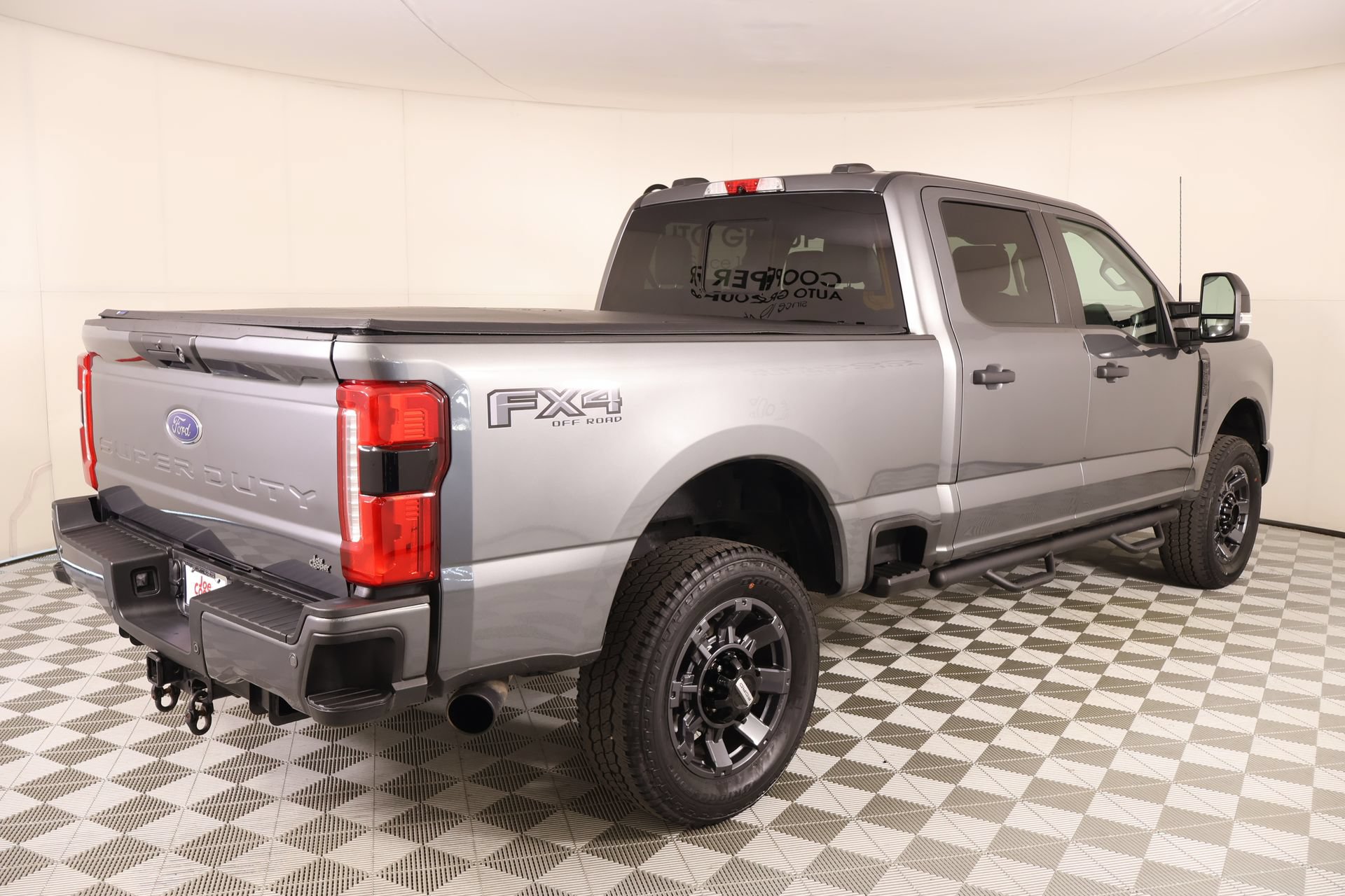 Used 2024 Ford F250 XL w/ STX Appearance Package AWD/4WD image 19