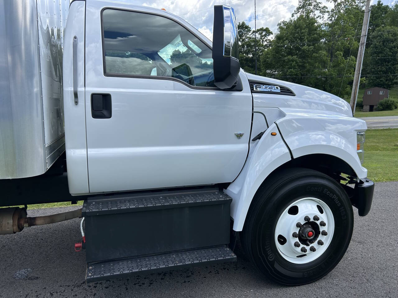 Used 2023 Ford F650 2WD Regular Cab Super Duty image 23