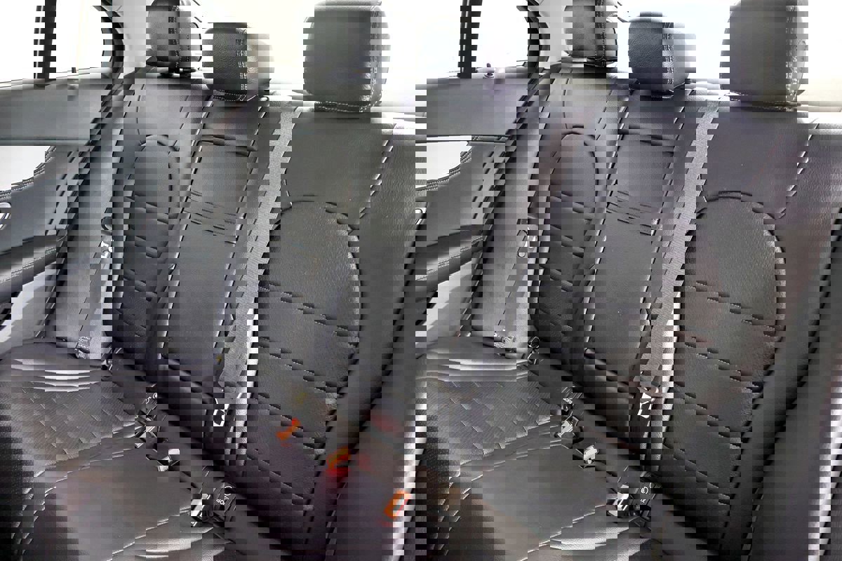 Used 2015 Mercedes-Benz C 300 Sport image 50