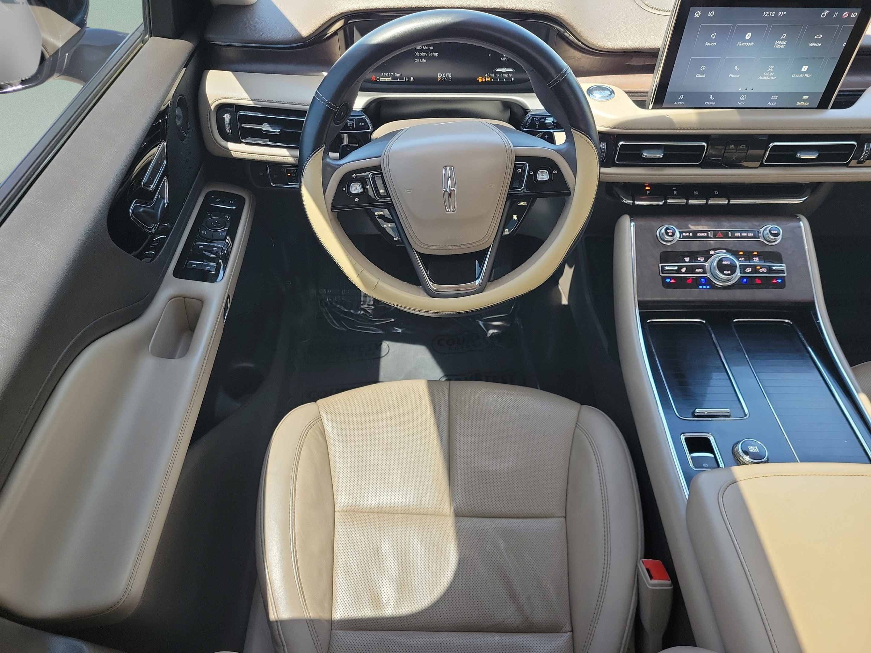 Used 2022 Lincoln Aviator Reserve w/ Equipment Group 201A RWD image 18