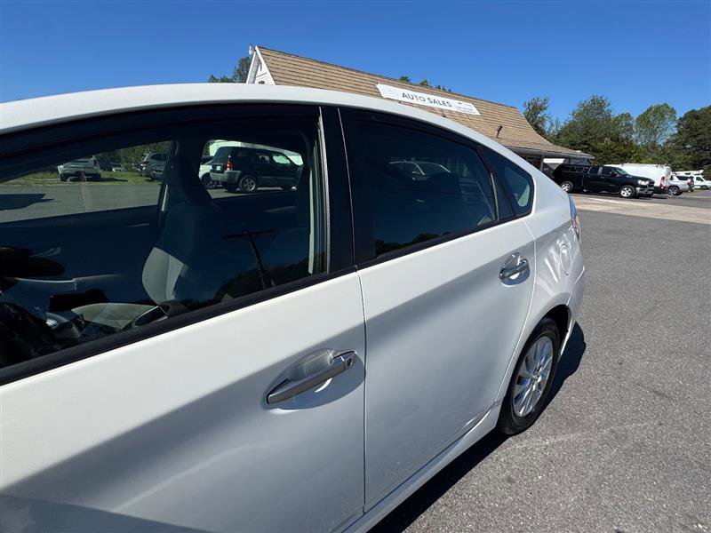 Used 2013 Toyota Prius Prime Plug-In Hybrid image 11