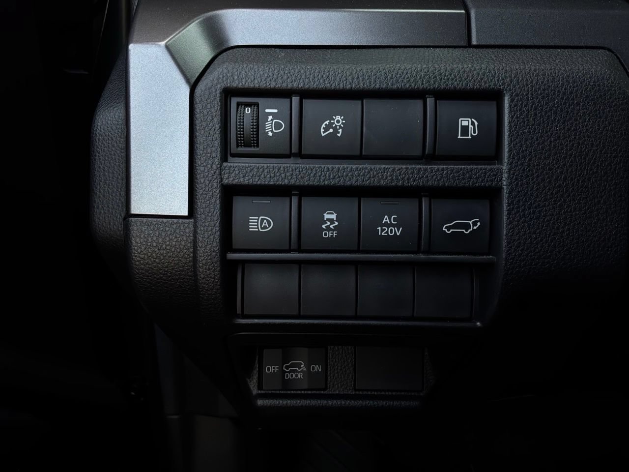 Used 2025 Toyota 4Runner TRD Off-Road Premium w/ Tow Technology Package AWD/4WD image 24
