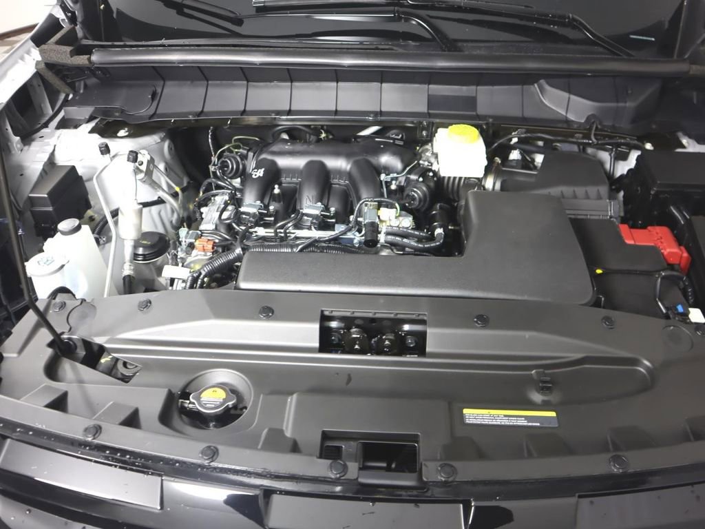 Certified 2025 Nissan Pathfinder S image 10