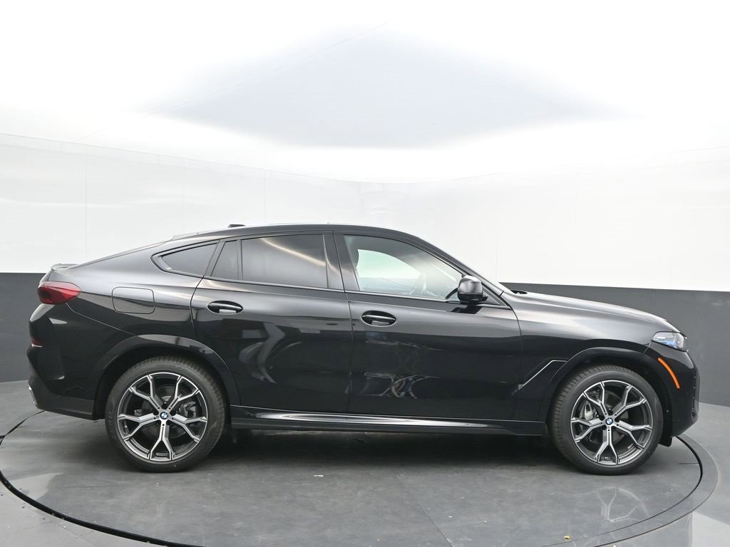 New 2026 BMW X6 xDrive40i w/ Premium Package image 8