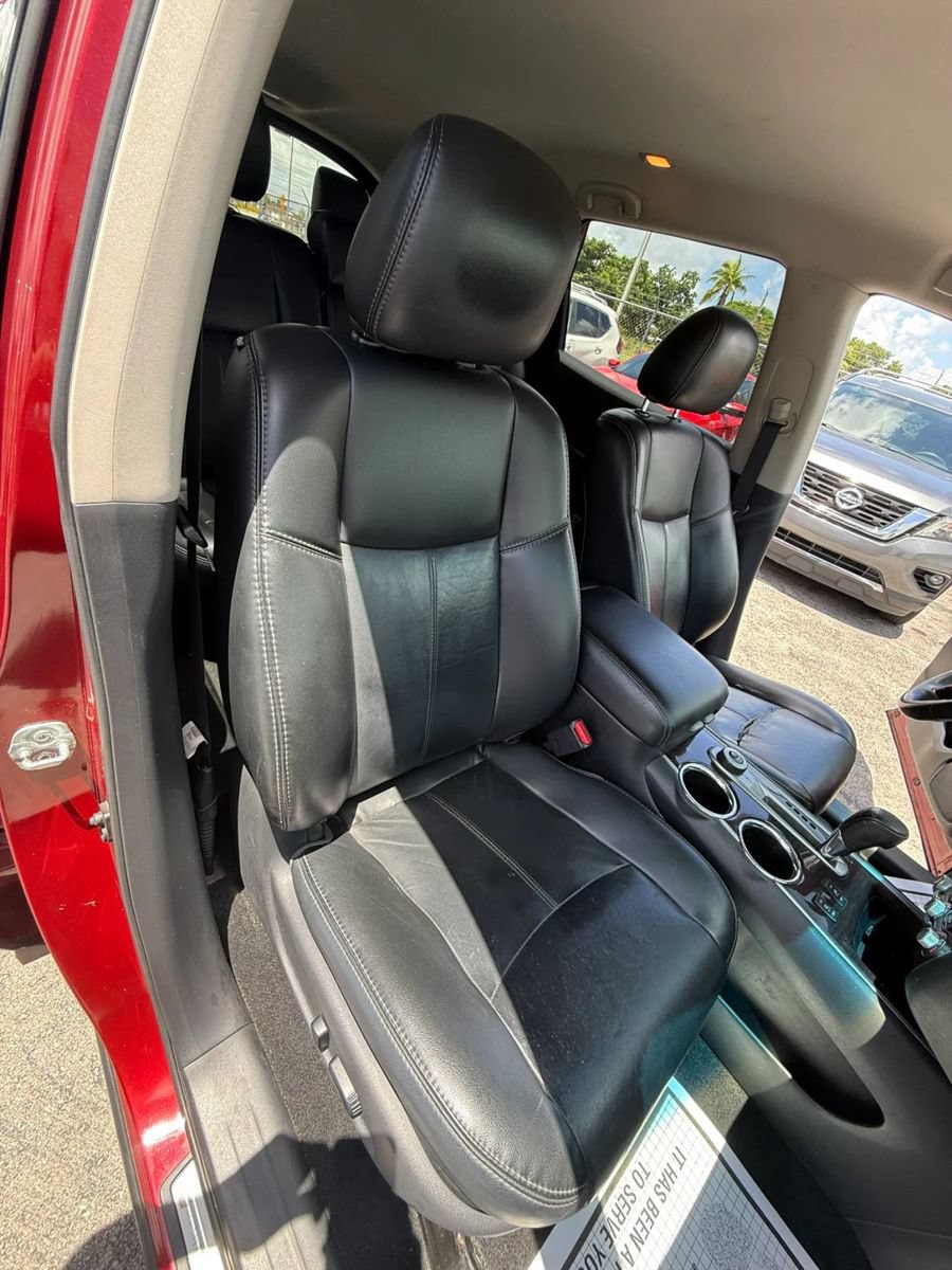 Used 2016 Nissan Pathfinder SL AWD/4WD image 12