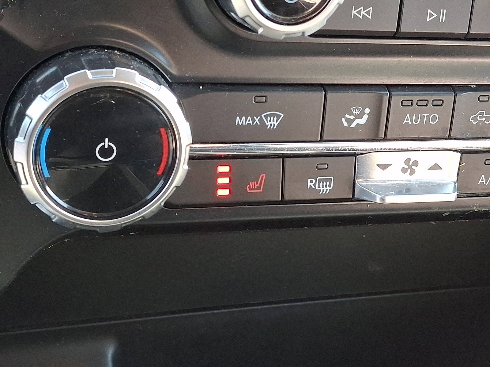 Certified 2023 Ford F150 XLT w/ Equipment Group 302A High image 33