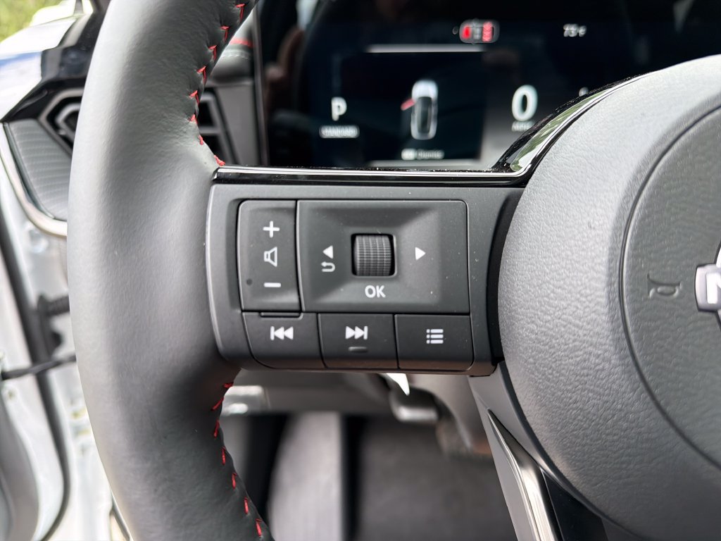 New 2026 Nissan Kicks SR w/ SR Premium Package FWD image 21