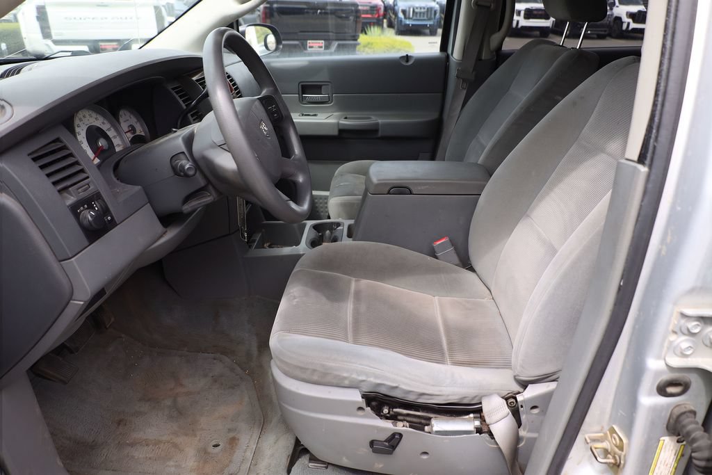 Used 2005 Dodge Durango SLT w/ Skid Plate Group AWD/4WD image 11