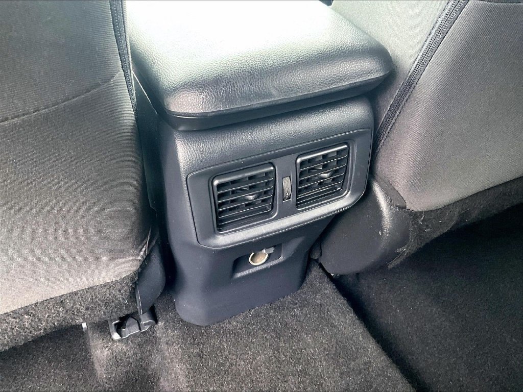 Used 2025 Toyota RAV4 LE AWD/4WD image 28