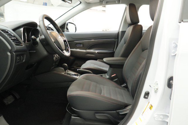 New 2027 Mitsubishi Outlander Sport SE AWD/4WD image 6