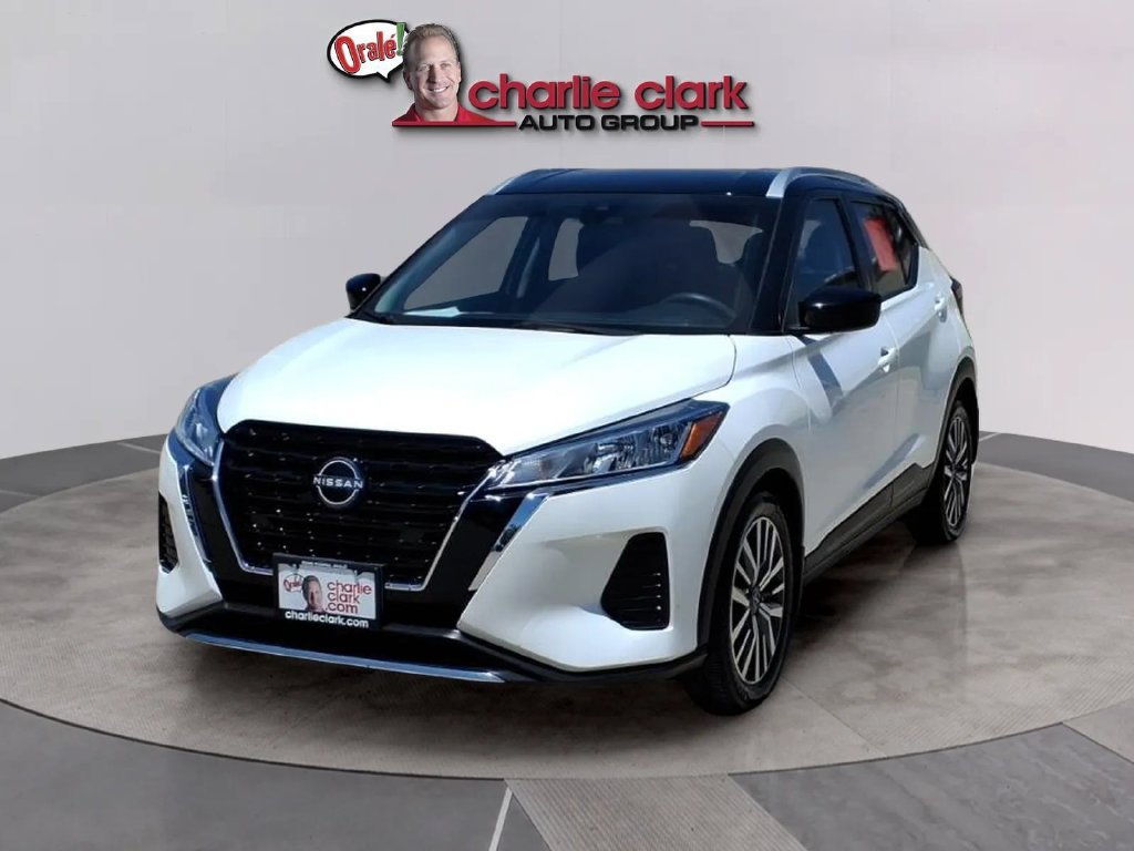 Used 2024 Nissan Kicks SV