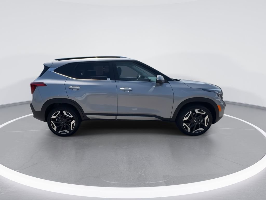 Used 2026 Kia Seltos SX w/ SX Sunroof Package AWD/4WD image 9