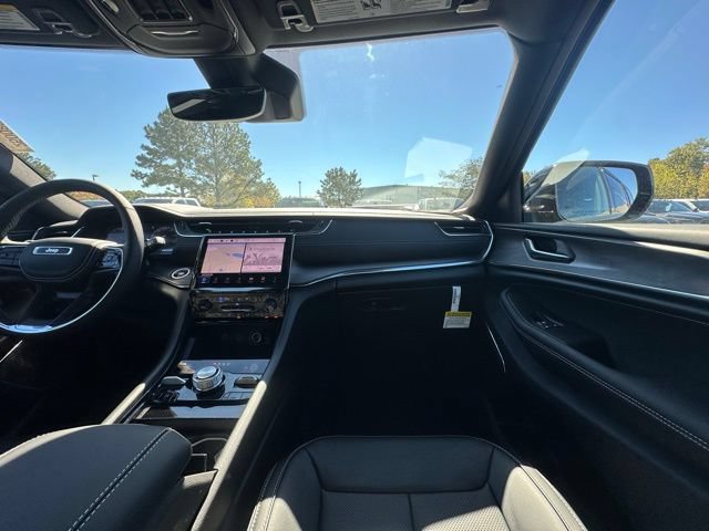 New 2025 Jeep Grand Cherokee L Overland AWD/4WD image 31