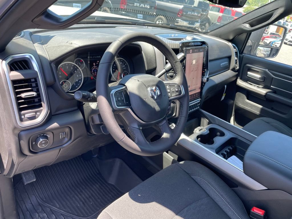 New 2026 RAM 3500 Big Horn AWD/4WD image 8