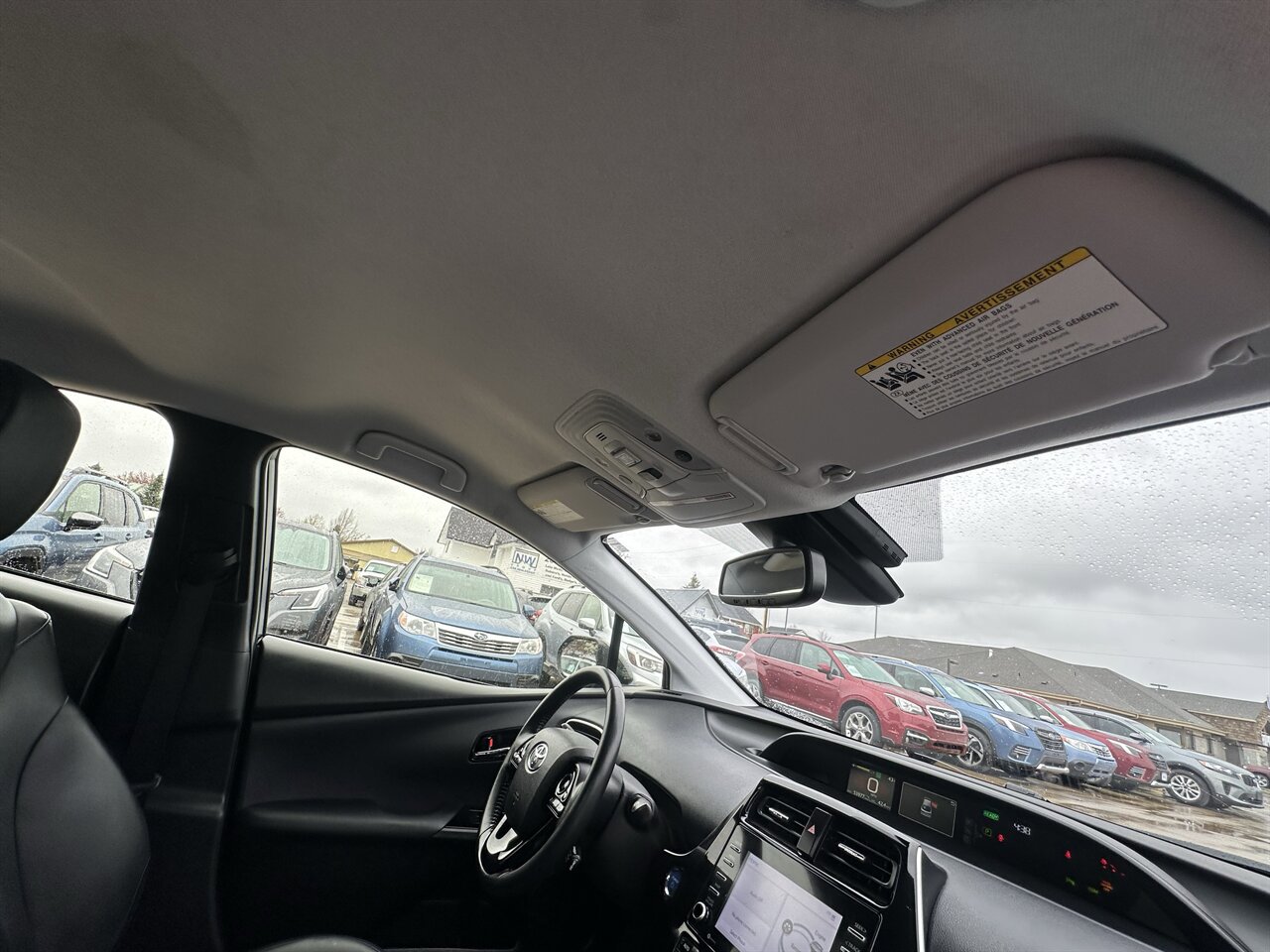 Used 2022 Toyota Prius AWD image 33
