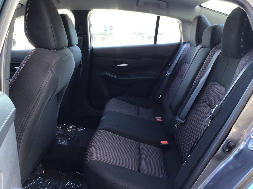 Used 2026 Nissan Sentra SR w/ Floor Mat Package FWD image 31